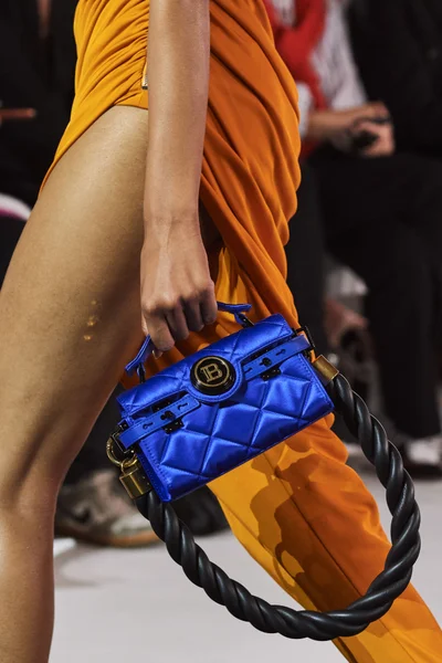 Look 170